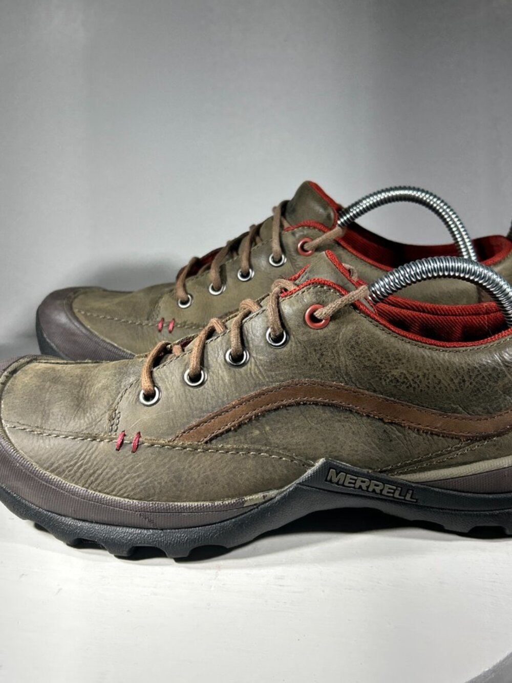 Merrell Loess Trail Hiking Shoes Mens Size 9 Dusty Olive Leather Sneaker Camping